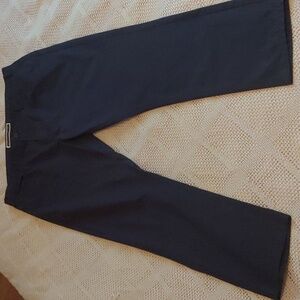 Haggar size 38 / 32 Straight Fit Navy Blue pants lightweight